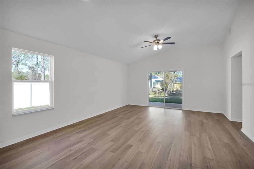 Active With Contract: $359,900 (4 beds, 2 baths, 1851 Square Feet)