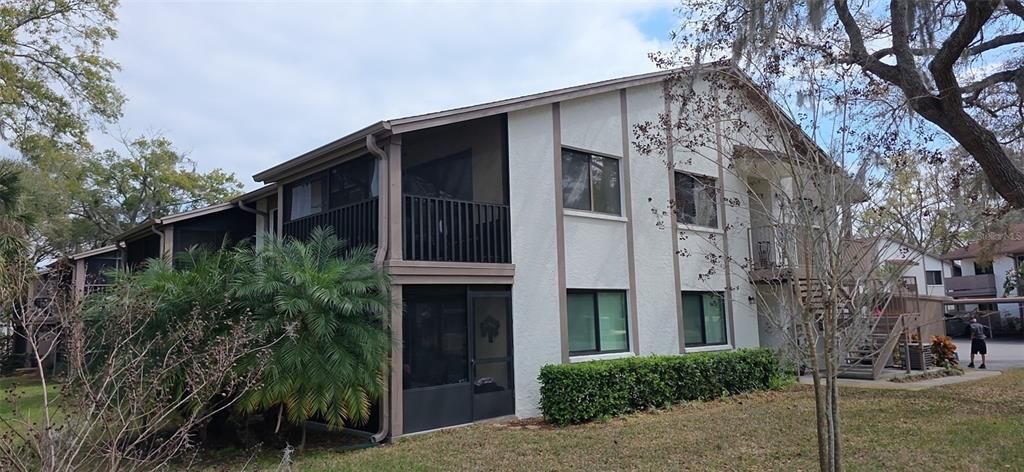 Activo con contrato: $199,900 (2 camas, 2 baños, 1060 Pies cuadrados)