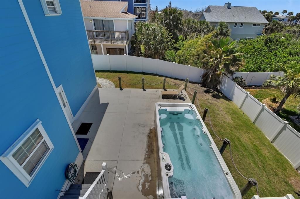En Venta: $1,960,000 (3 camas, 2 baños, 2400 Pies cuadrados)