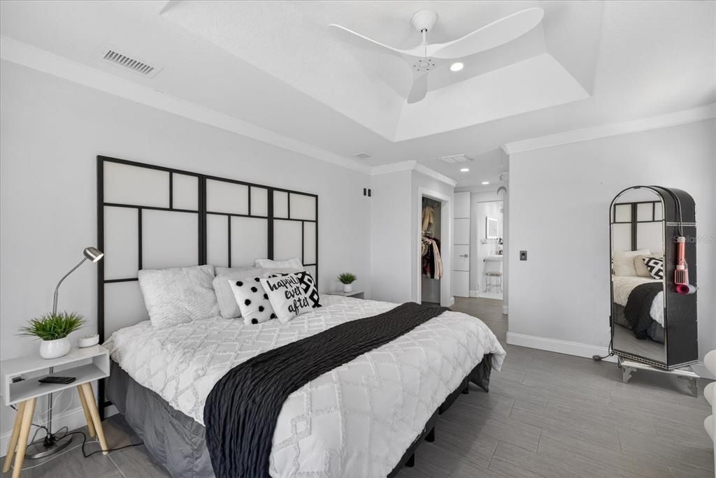 En Venta: $1,099,000 (3 camas, 3 baños, 1837 Pies cuadrados)