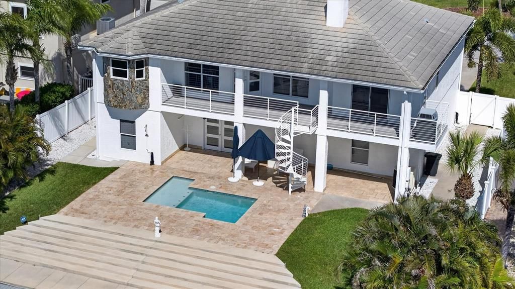 En Venta: $1,099,000 (3 camas, 3 baños, 1837 Pies cuadrados)