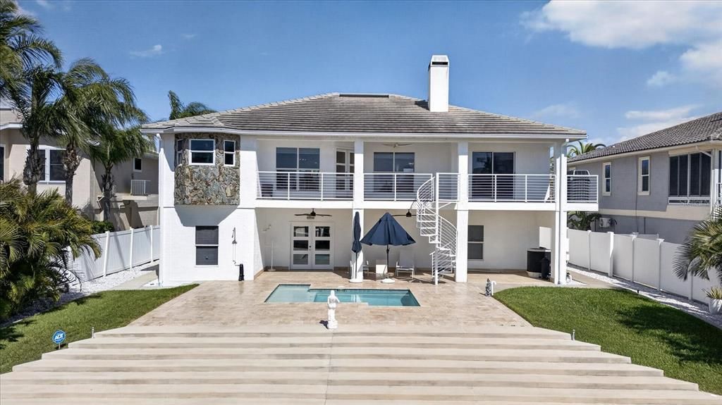 En Venta: $1,099,000 (3 camas, 3 baños, 1837 Pies cuadrados)