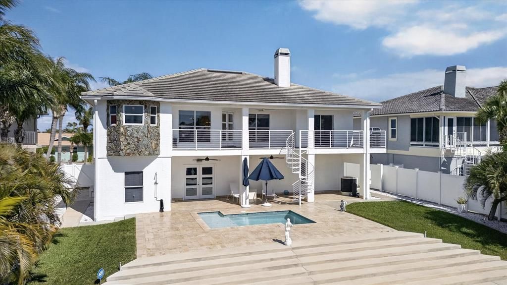 En Venta: $1,099,000 (3 camas, 3 baños, 1837 Pies cuadrados)