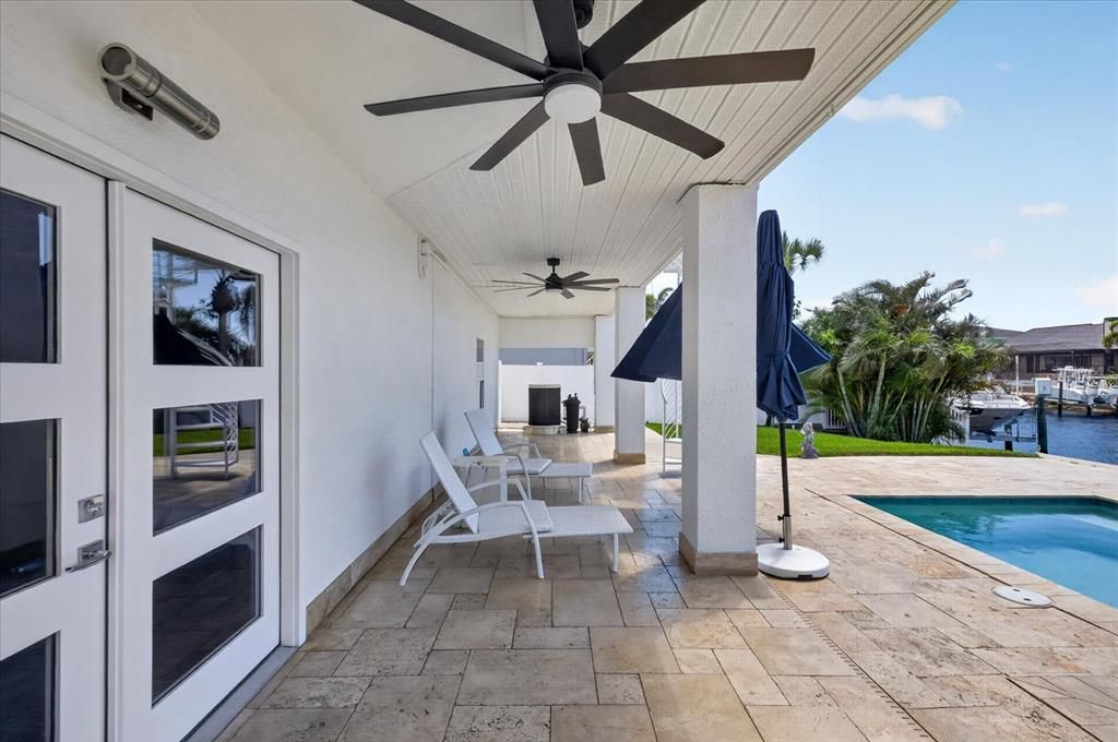 En Venta: $1,099,000 (3 camas, 3 baños, 1837 Pies cuadrados)