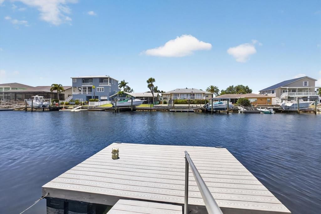 En Venta: $1,099,000 (3 camas, 3 baños, 1837 Pies cuadrados)