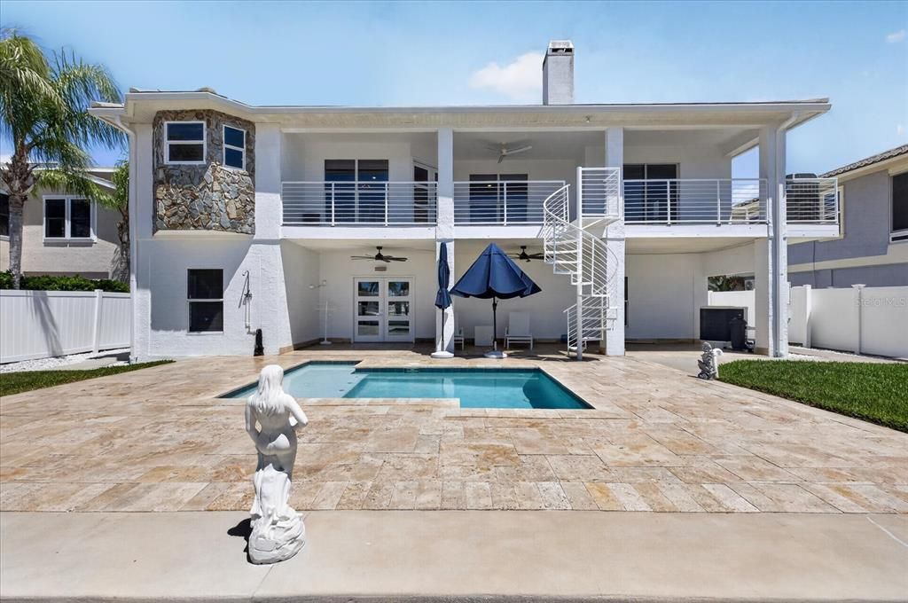 En Venta: $1,099,000 (3 camas, 3 baños, 1837 Pies cuadrados)