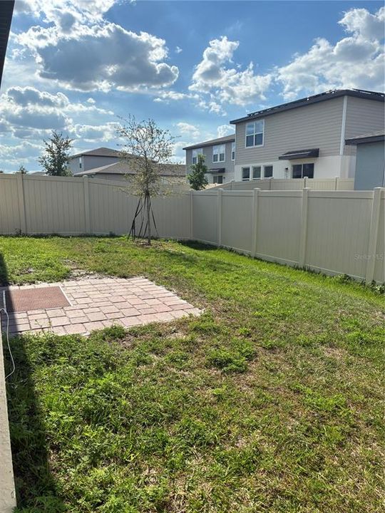 В аренду: $1,875 (3 спален, 2 ванн, 1269 Квадратных фут)