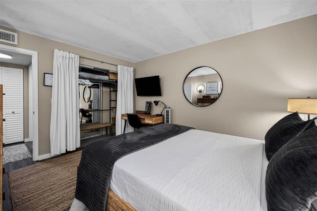 Activo con contrato: $129,500 (1 camas, 1 baños, 669 Pies cuadrados)