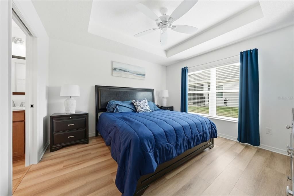 Active With Contract: $395,000 (3 beds, 2 baths, 1477 Square Feet)