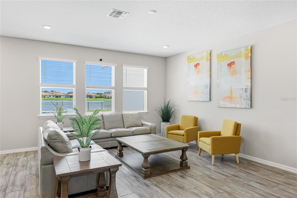 For Sale: $975,000 (5 beds, 5 baths, 3703 Square Feet)