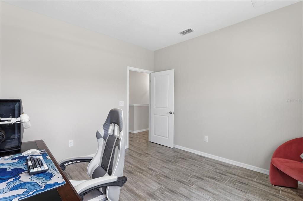 For Sale: $975,000 (5 beds, 5 baths, 3703 Square Feet)