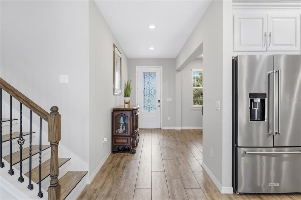 For Sale: $975,000 (5 beds, 5 baths, 3703 Square Feet)
