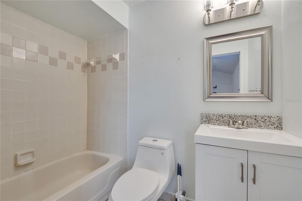 В аренду: $1,975 (2 спален, 2 ванн, 1112 Квадратных фут)