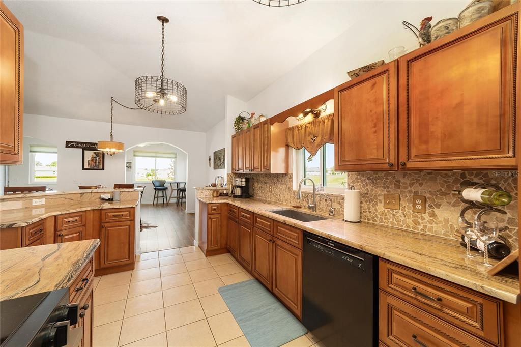 For Sale: $308,000 (3 beds, 2 baths, 1783 Square Feet)