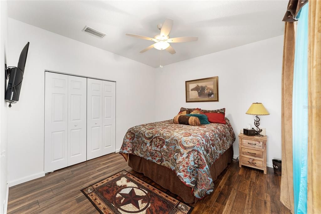 For Sale: $308,000 (3 beds, 2 baths, 1783 Square Feet)