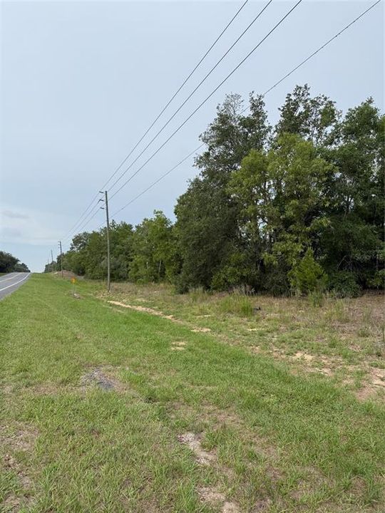 На продажу: $735,000 (49.14 acres)