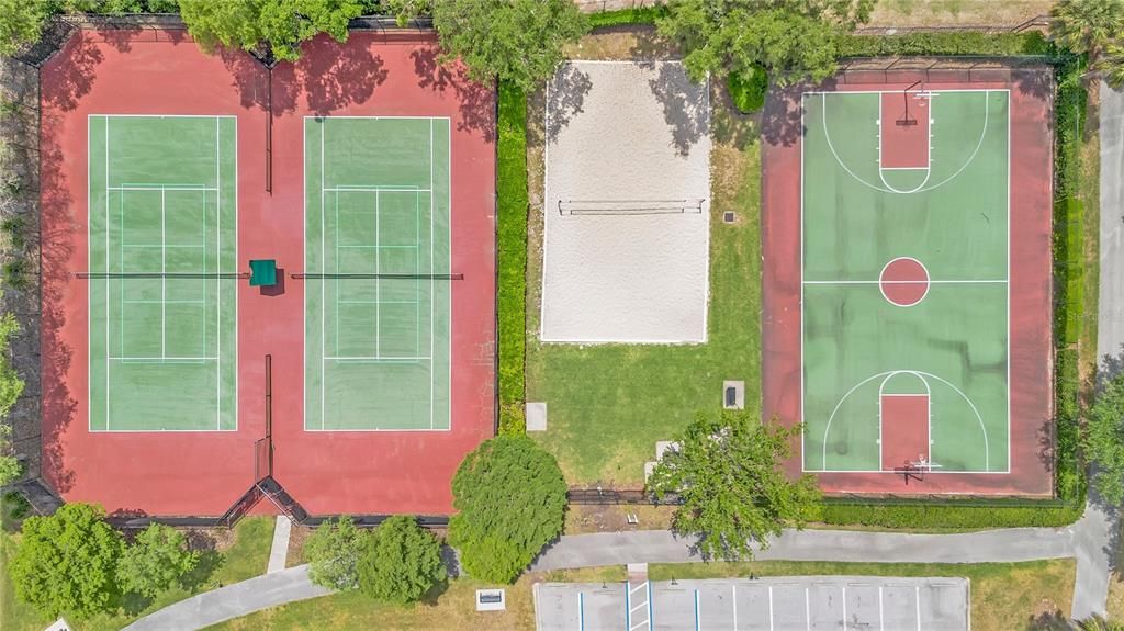 Под контрактом: $315,000 (3 спален, 2 ванн, 1240 Квадратных фут)