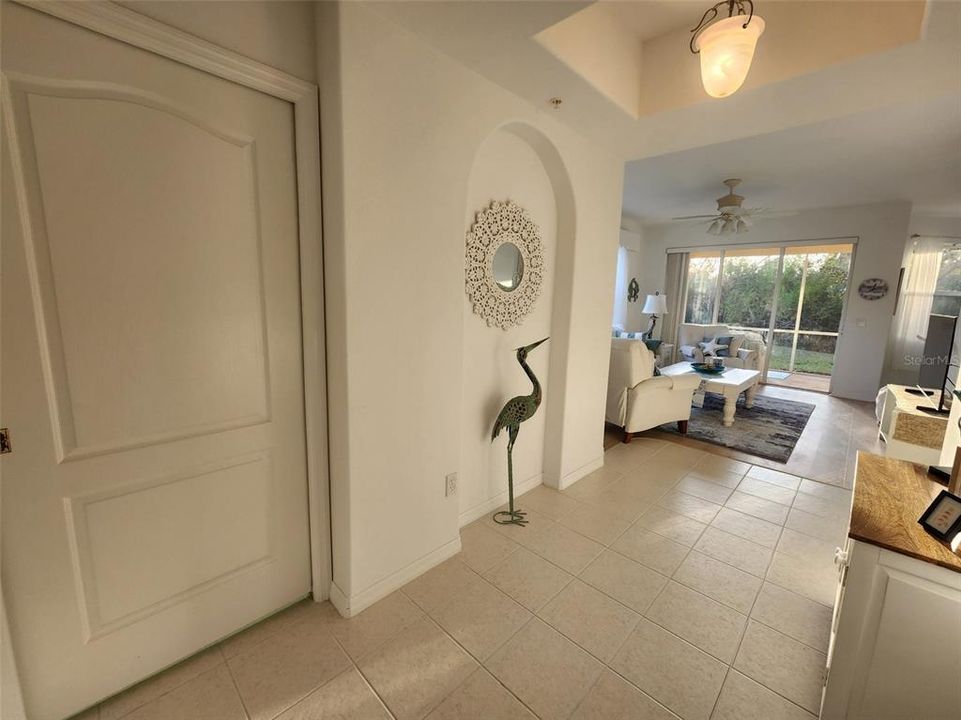 В аренду: $2,200 (3 спален, 2 ванн, 1383 Квадратных фут)