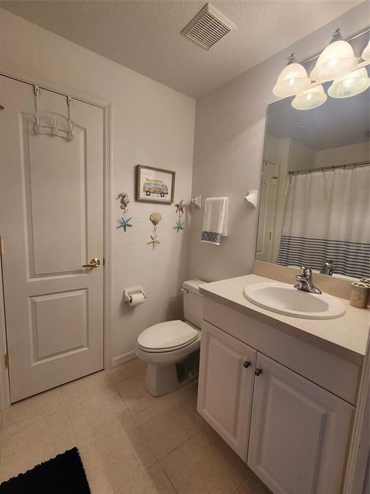 В аренду: $2,200 (3 спален, 2 ванн, 1383 Квадратных фут)