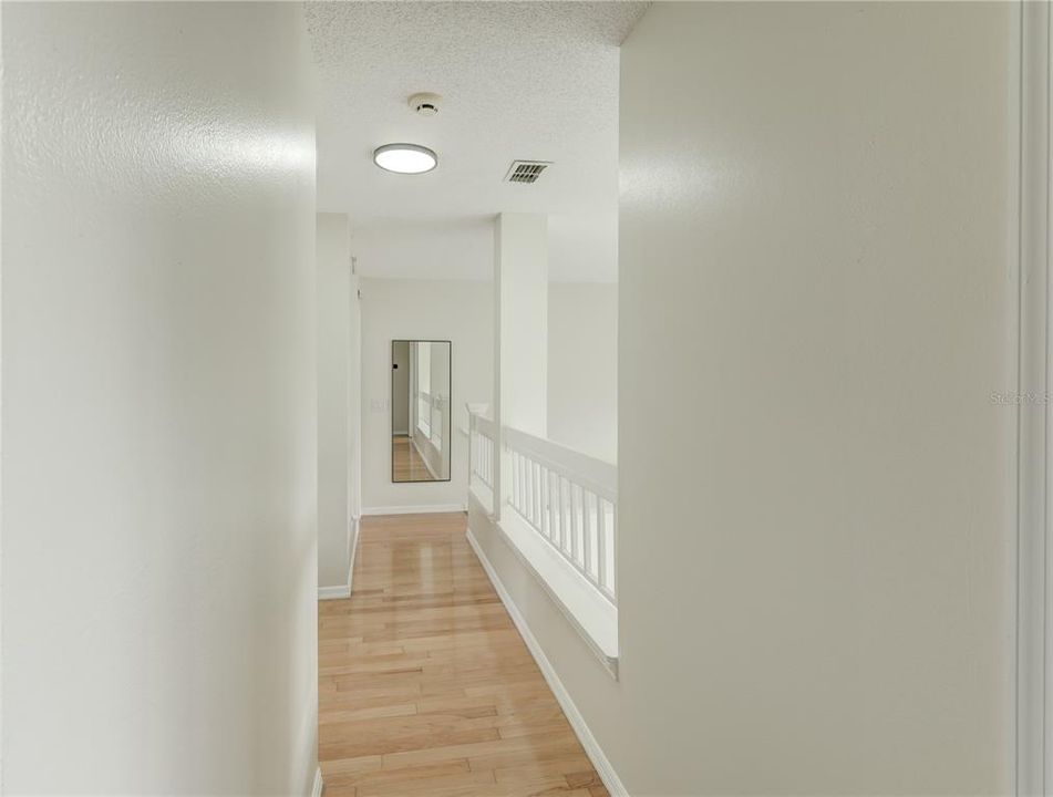 Activo con contrato: $885,000 (5 camas, 2 baños, 3132 Pies cuadrados)