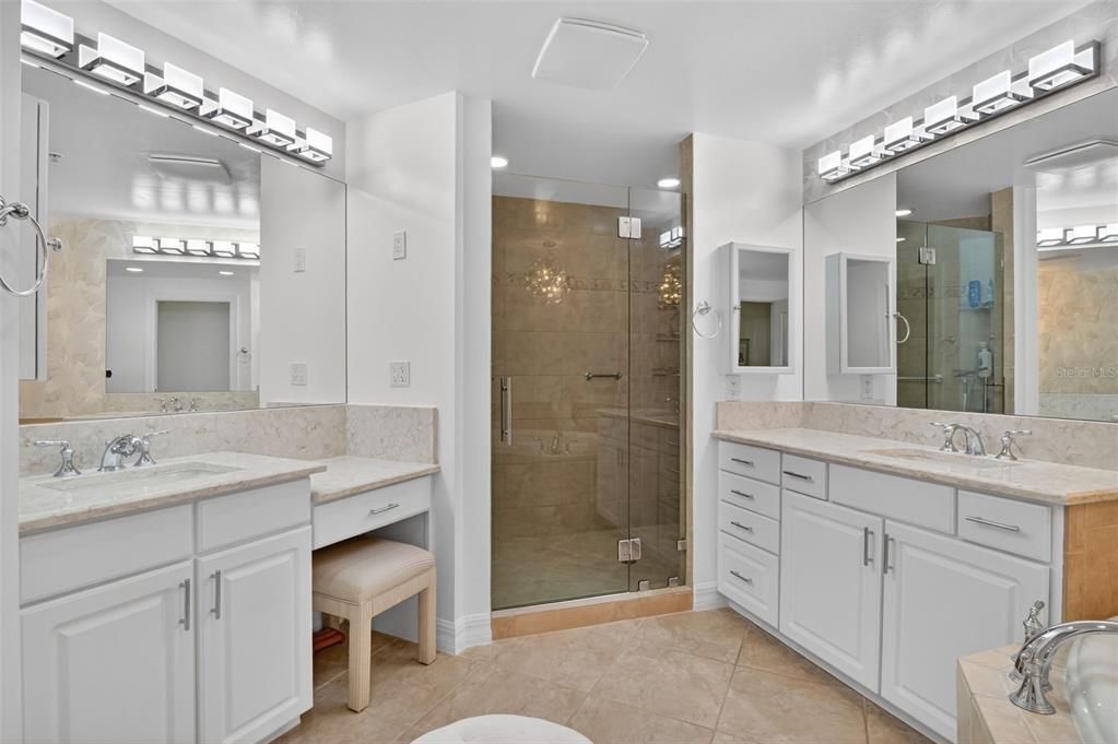For Sale: $699,000 (3 beds, 2 baths, 2071 Square Feet)