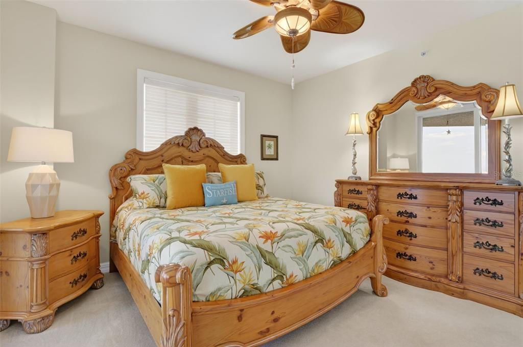 For Sale: $699,000 (3 beds, 2 baths, 2071 Square Feet)