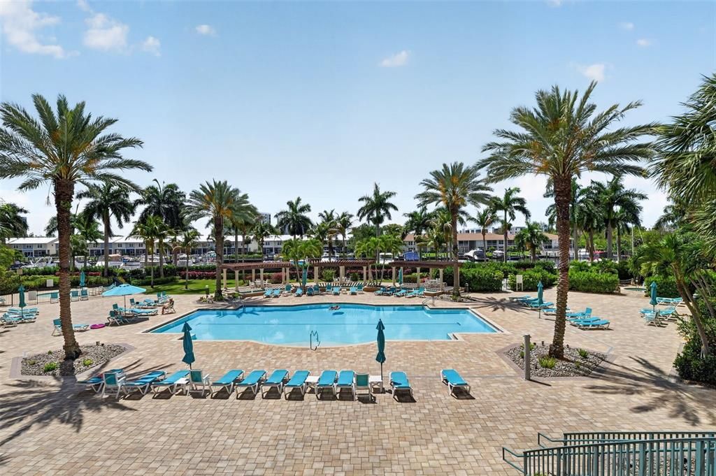 For Sale: $699,000 (3 beds, 2 baths, 2071 Square Feet)