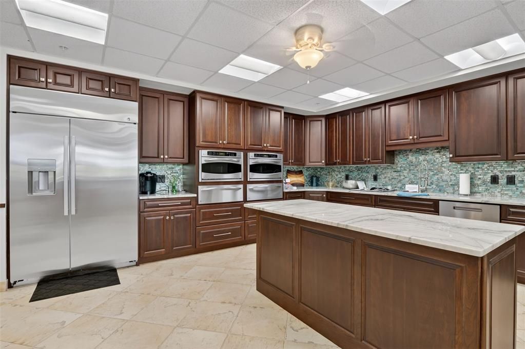 For Sale: $699,000 (3 beds, 2 baths, 2071 Square Feet)
