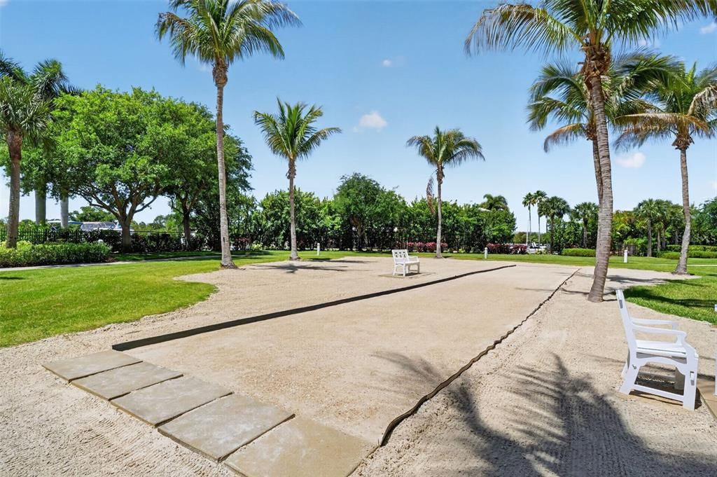 For Sale: $699,000 (3 beds, 2 baths, 2071 Square Feet)