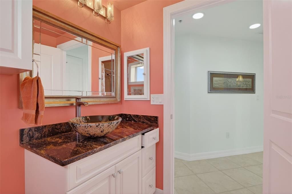 For Sale: $699,000 (3 beds, 2 baths, 2071 Square Feet)