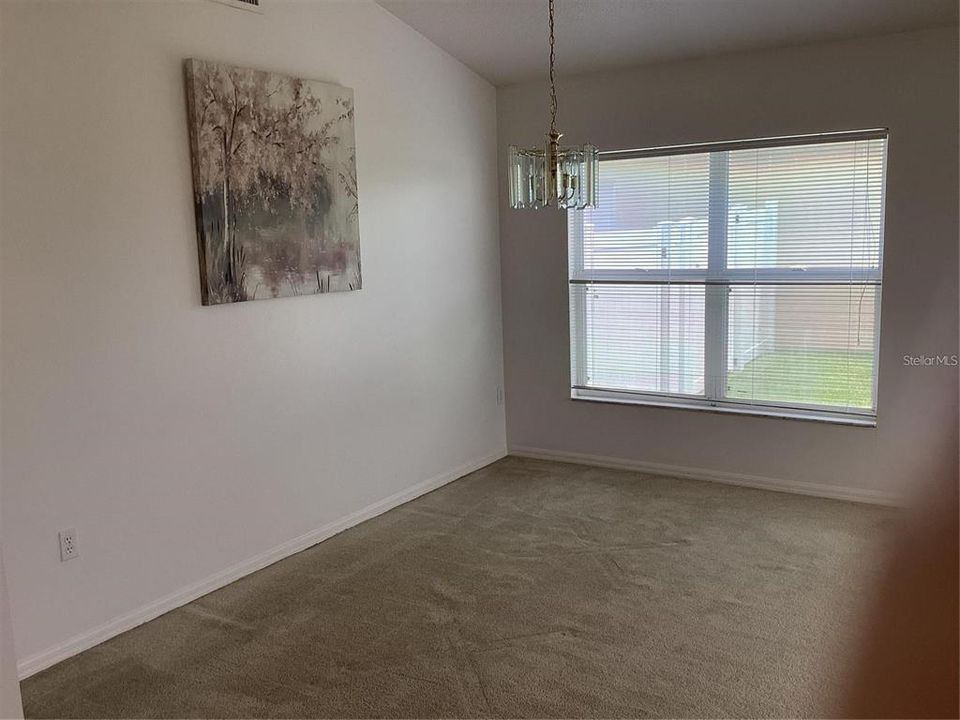 For Rent: $2,599 (4 beds, 2 baths, 2080 Square Feet)