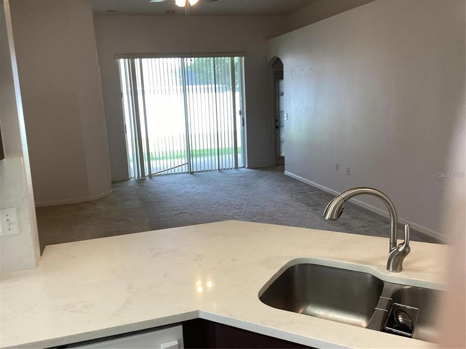 For Rent: $2,599 (4 beds, 2 baths, 2080 Square Feet)