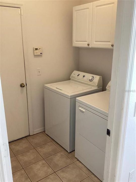 For Rent: $2,599 (4 beds, 2 baths, 2080 Square Feet)