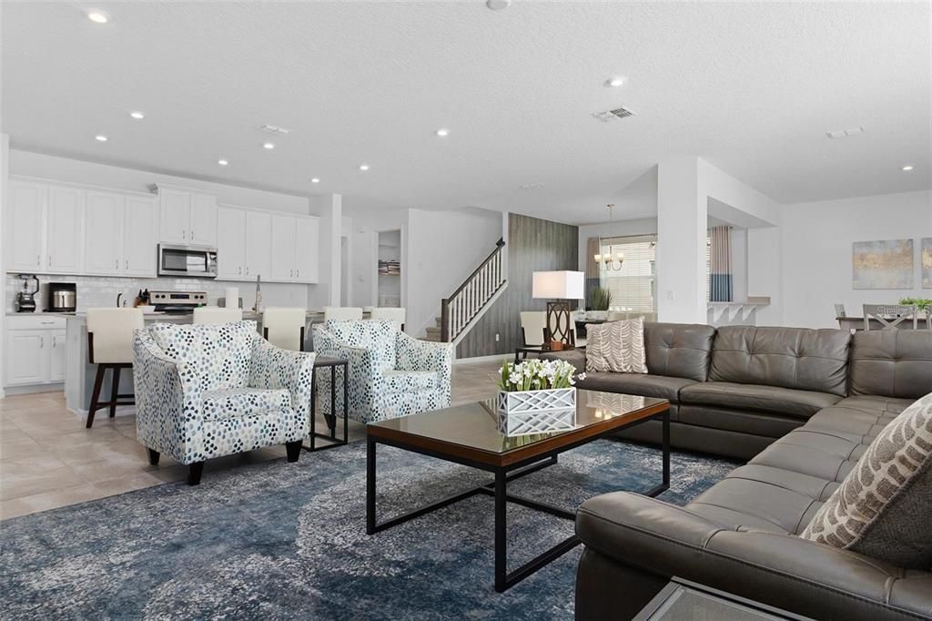 En Venta: $925,000 (9 camas, 6 baños, 4363 Pies cuadrados)