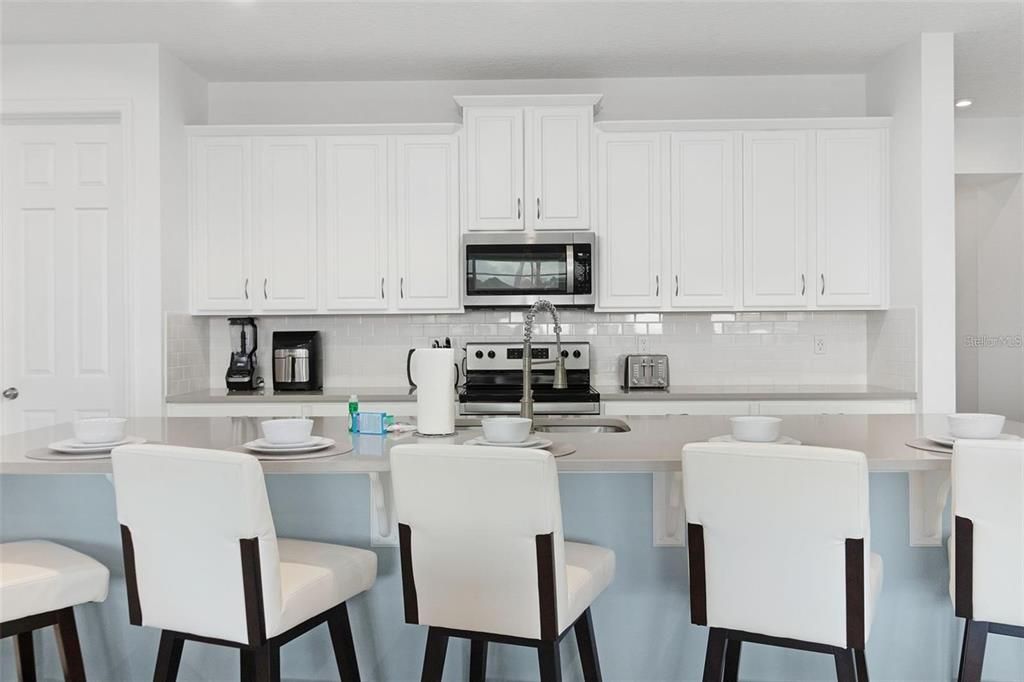 En Venta: $925,000 (9 camas, 6 baños, 4363 Pies cuadrados)