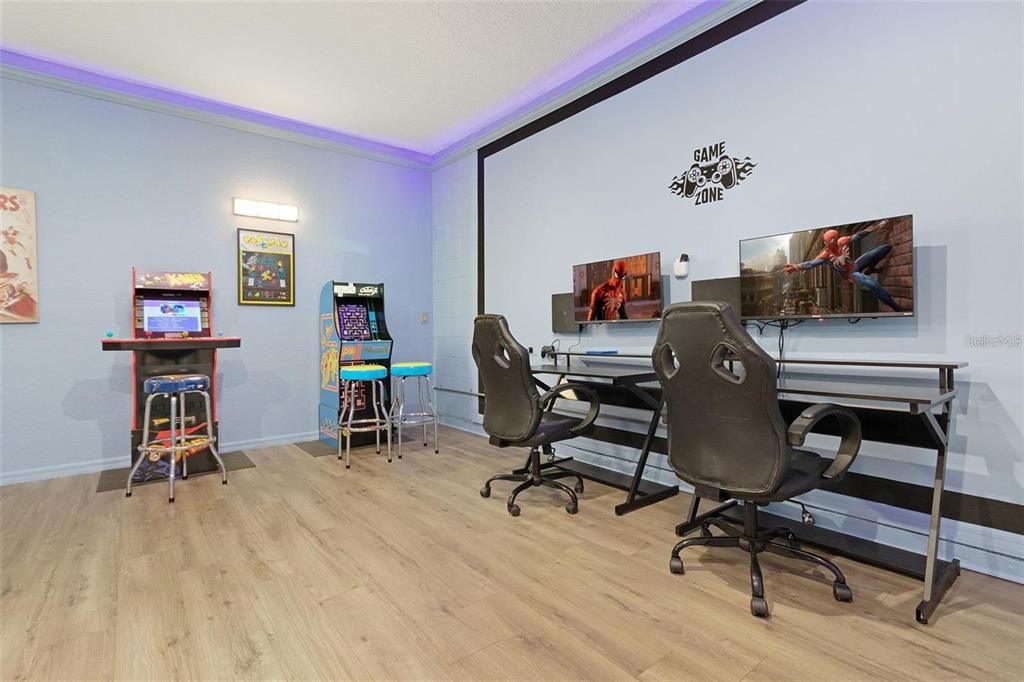 En Venta: $925,000 (9 camas, 6 baños, 4363 Pies cuadrados)