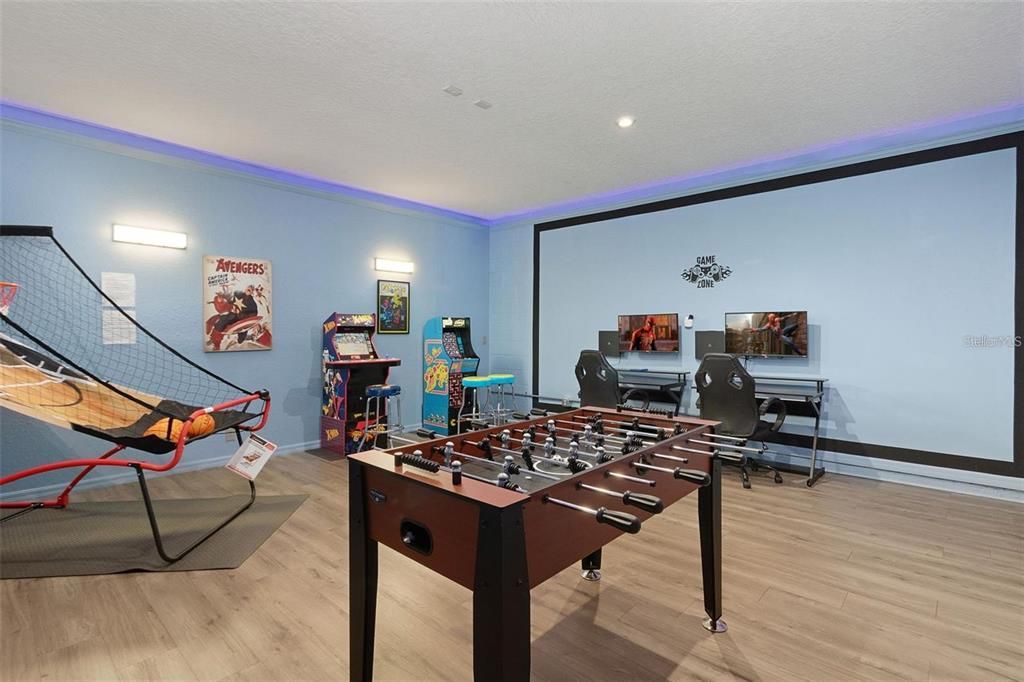 En Venta: $925,000 (9 camas, 6 baños, 4363 Pies cuadrados)