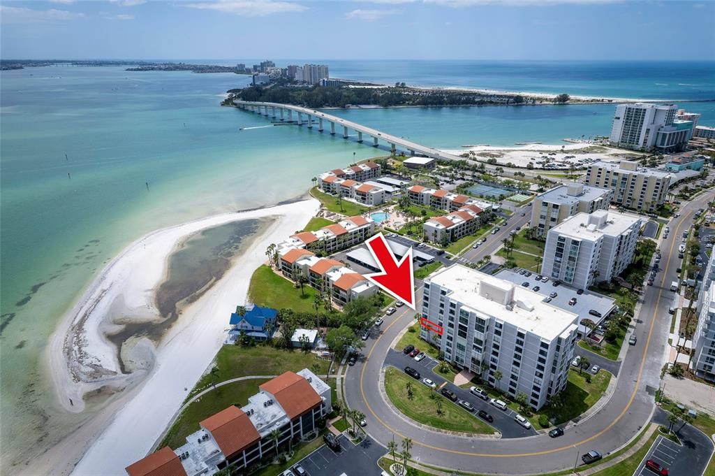 Active With Contract: $439,990 (2 beds, 2 baths, 1260 Square Feet)