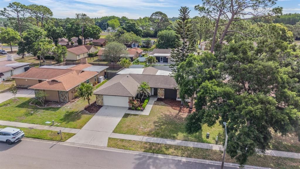 Active With Contract: $538,900 (3 beds, 2 baths, 1828 Square Feet)