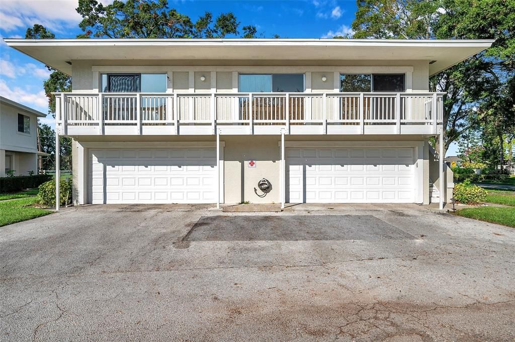 Active With Contract: $155,000 (2 beds, 1 baths, 872 Square Feet)