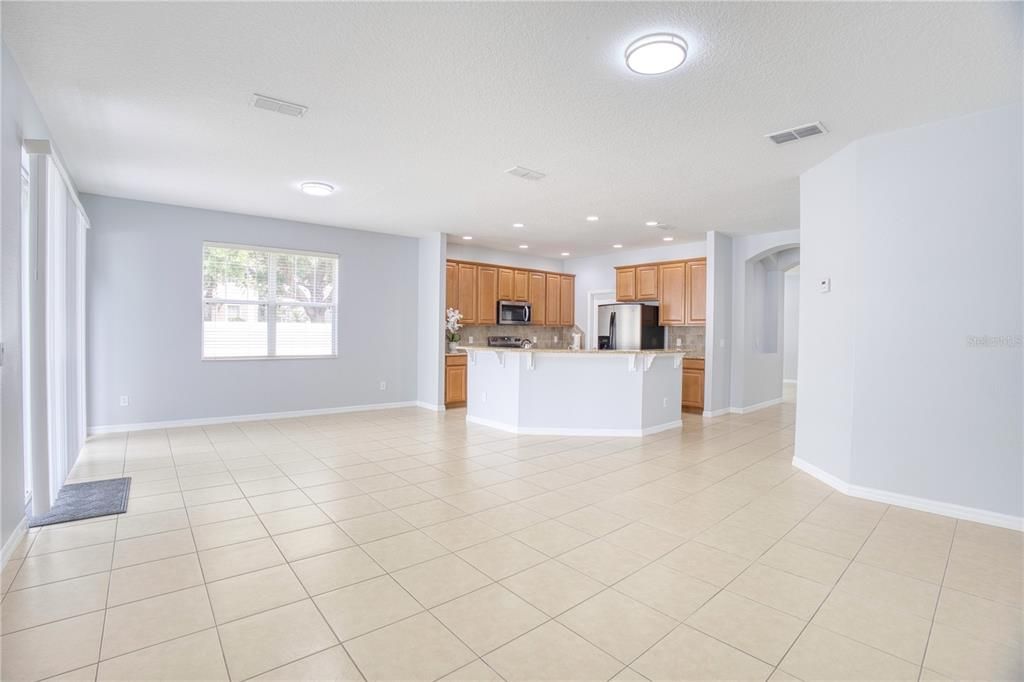 Active With Contract: $610,000 (4 beds, 3 baths, 2411 Square Feet)