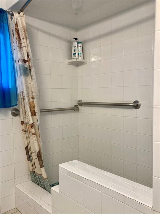 For Sale: $350,000 (3 beds, 2 baths, 1695 Square Feet)