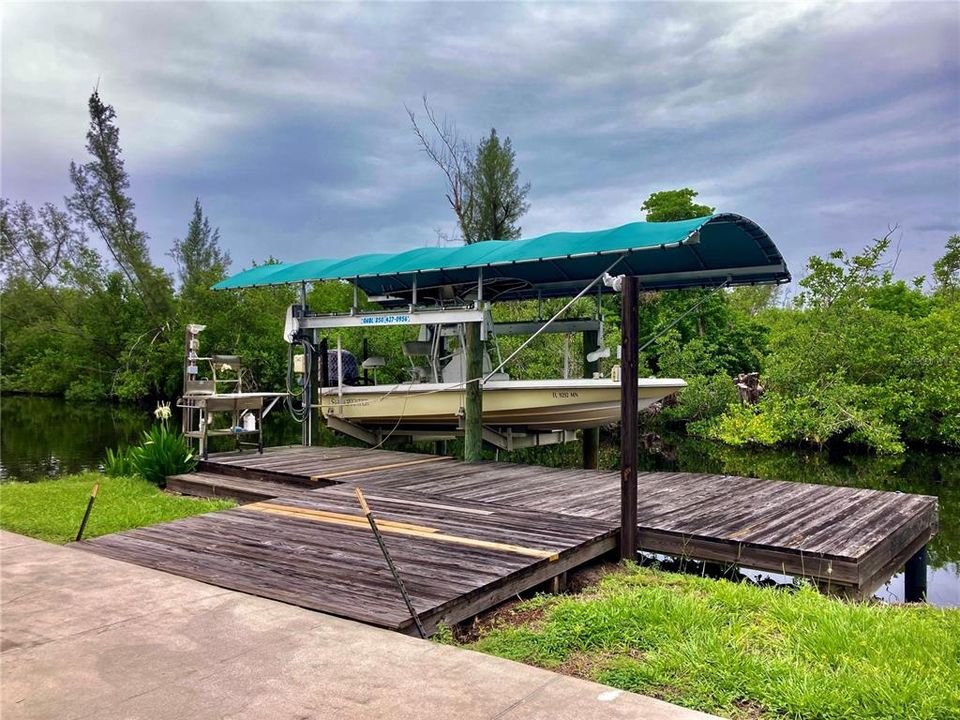 For Sale: $350,000 (3 beds, 2 baths, 1695 Square Feet)