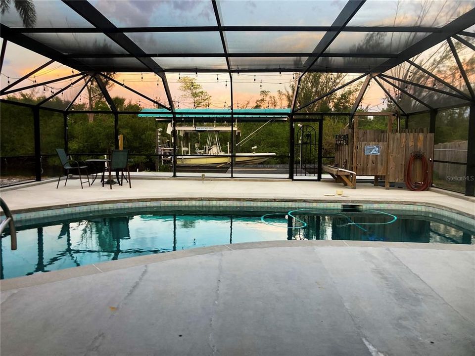 For Sale: $350,000 (3 beds, 2 baths, 1695 Square Feet)