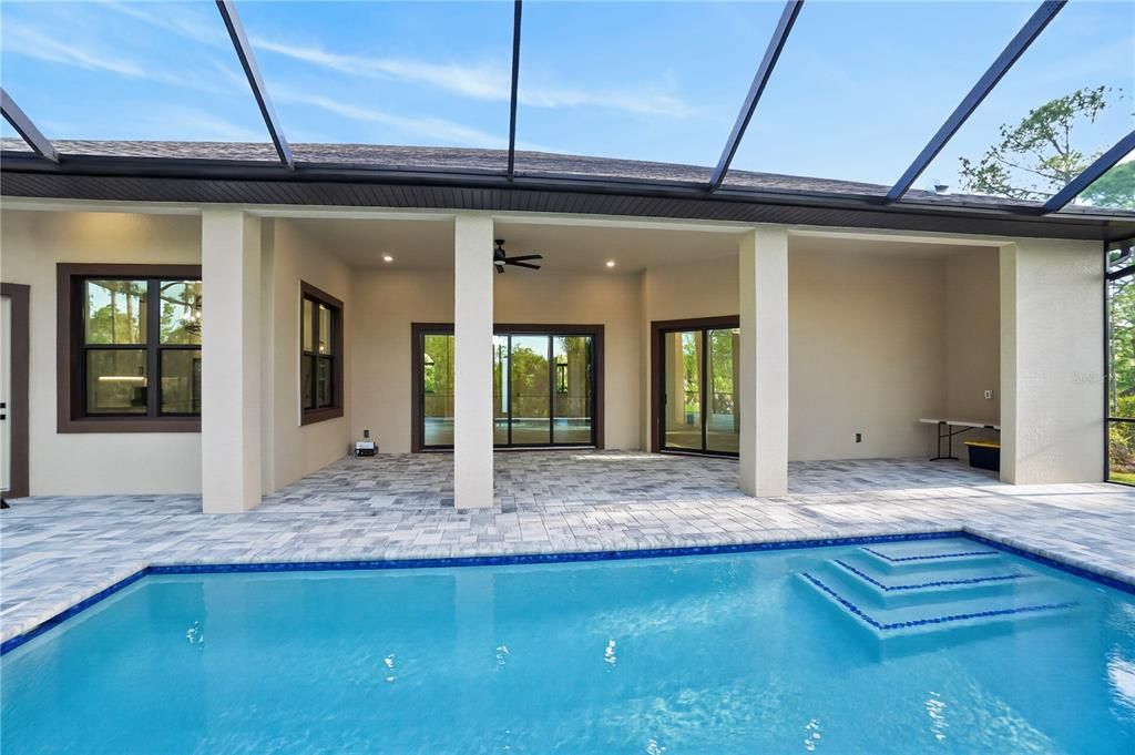 En Venta: $869,000 (3 camas, 3 baños, 2553 Pies cuadrados)