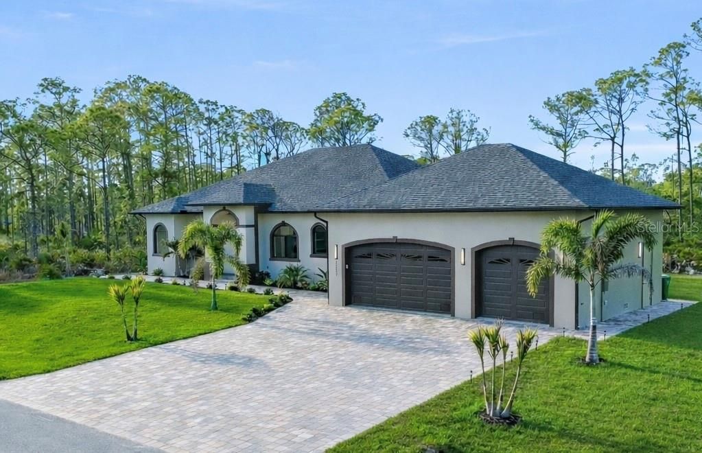 En Venta: $869,000 (3 camas, 3 baños, 2553 Pies cuadrados)