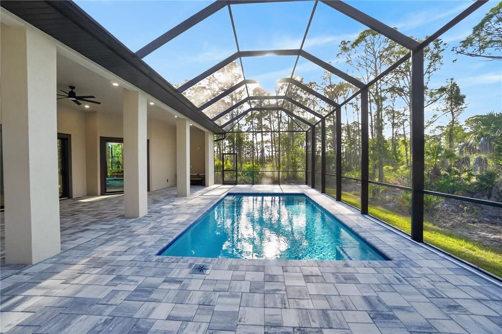 En Venta: $869,000 (3 camas, 3 baños, 2553 Pies cuadrados)