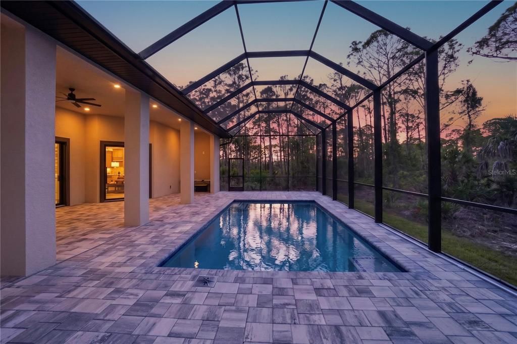 En Venta: $869,000 (3 camas, 3 baños, 2553 Pies cuadrados)