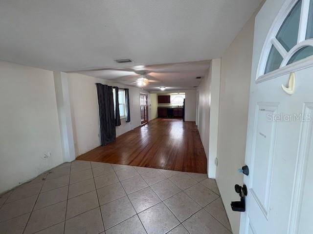 En Venta: $174,900 (3 camas, 2 baños, 1328 Pies cuadrados)