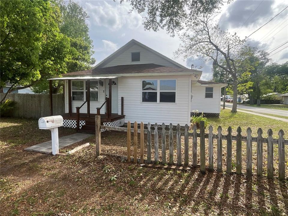 En Venta: $174,900 (3 camas, 2 baños, 1328 Pies cuadrados)